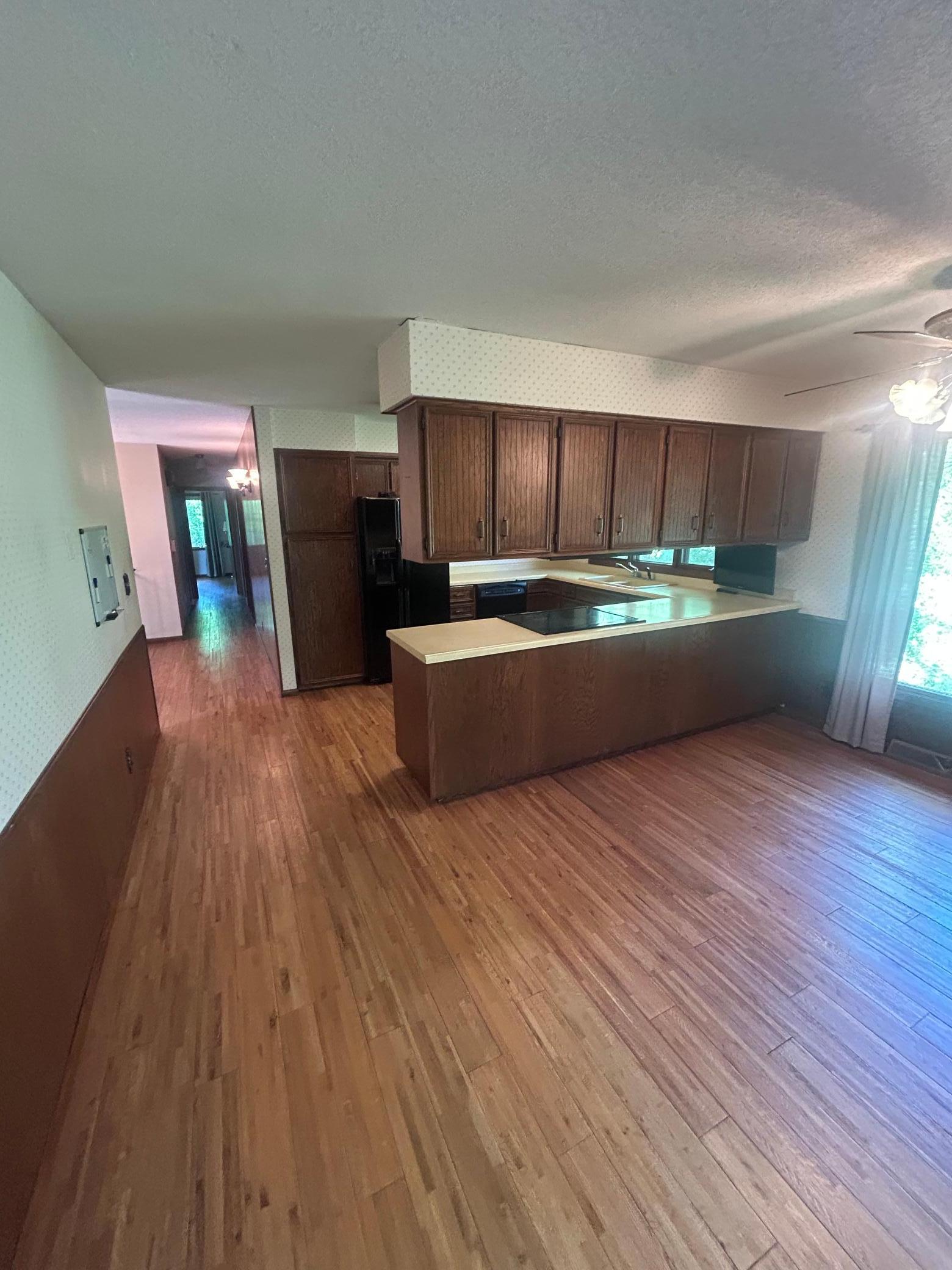 5905 Country Club Road Excelsior, MN 55331 - Photo 7 of 9