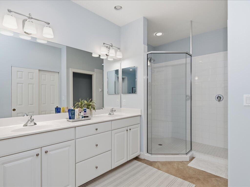 1259 Rialto Way, Unit 201 Naples, FL 34114 - Photo 21 of 33 28-1259 Rialto Way 201 Naples FL-3