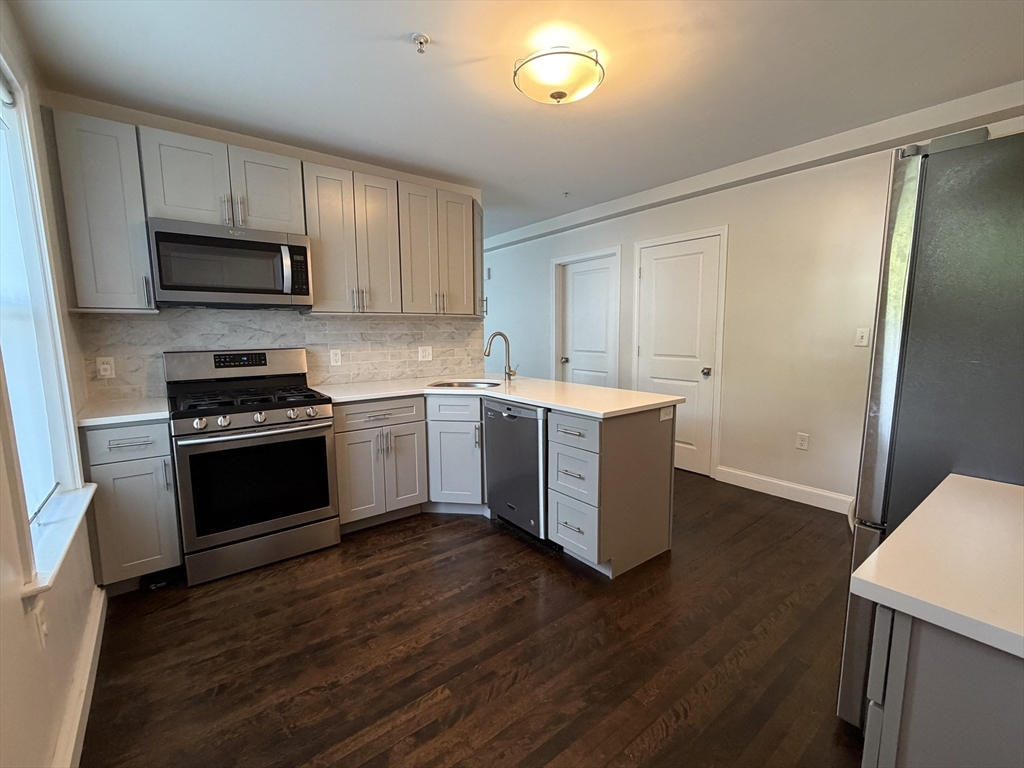 2 Dufton Road, Unit 1 Andover, MA 01810 - Photo 1 of 19 Gallery Image 1