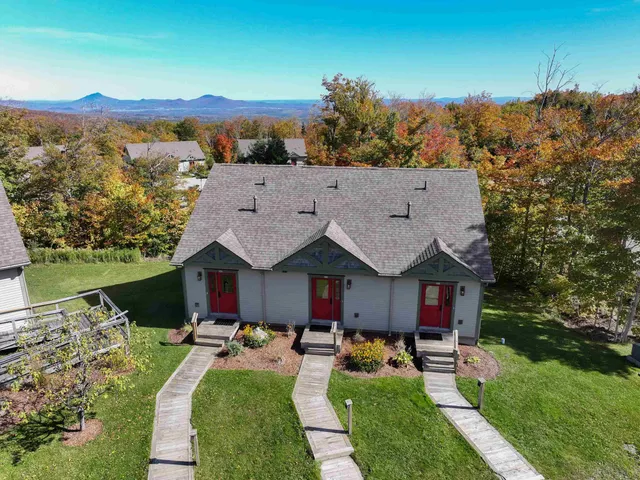 $340,000 | 16 White Pine Drive, Unit 4744, Jay, VT 05859
