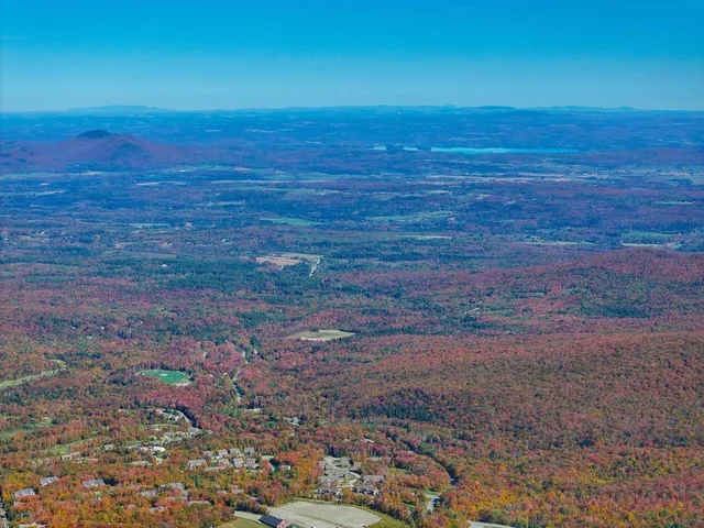 $340,000 | 16 White Pine Drive, Unit 4744, Jay, VT 05859