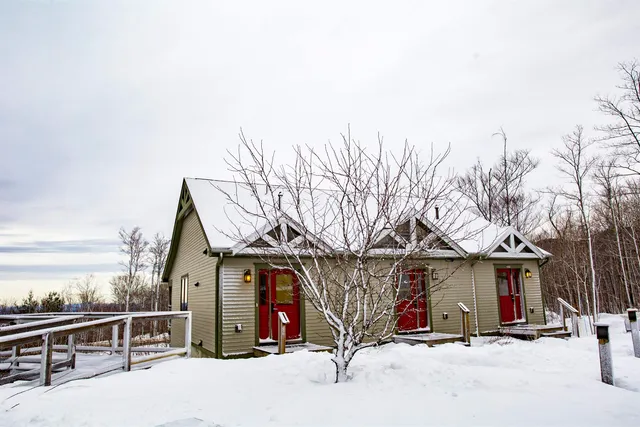 $340,000 | 16 White Pine Drive, Unit 4744, Jay, VT 05859