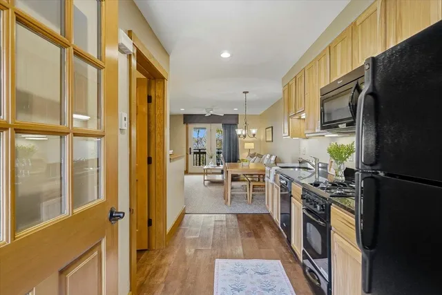 $340,000 | 16 White Pine Drive, Unit 4744, Jay, VT 05859