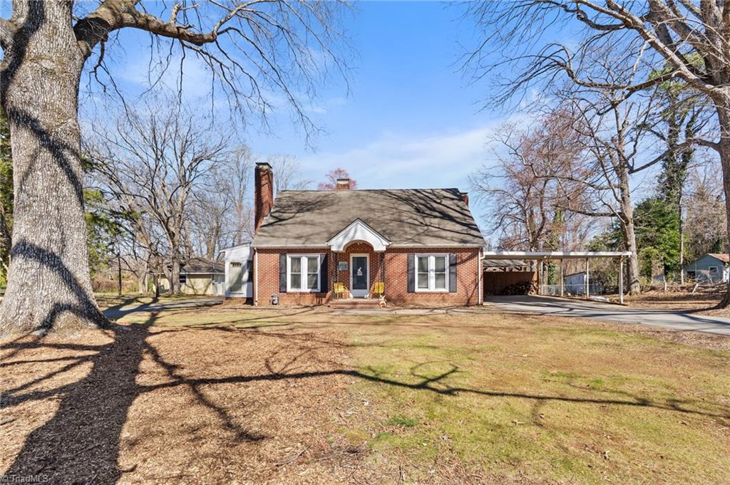 304 Springwood Road Asheboro, NC 27205 - Photo 5 of 50