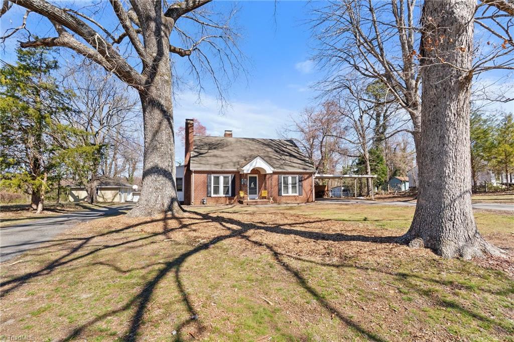 304 Springwood Road Asheboro, NC 27205 - Photo 6 of 50