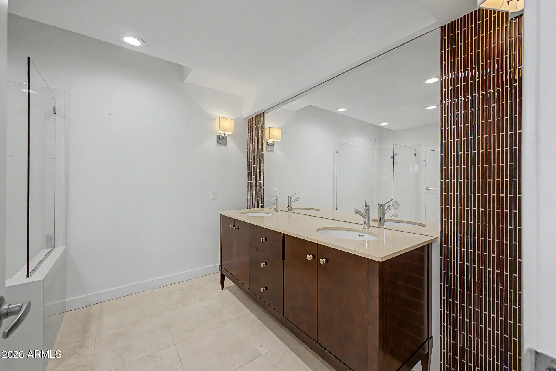 4446 East Camelback Road, Unit 104 Phoenix, AZ 85018 - Photo 26 of 53 29-Camelback