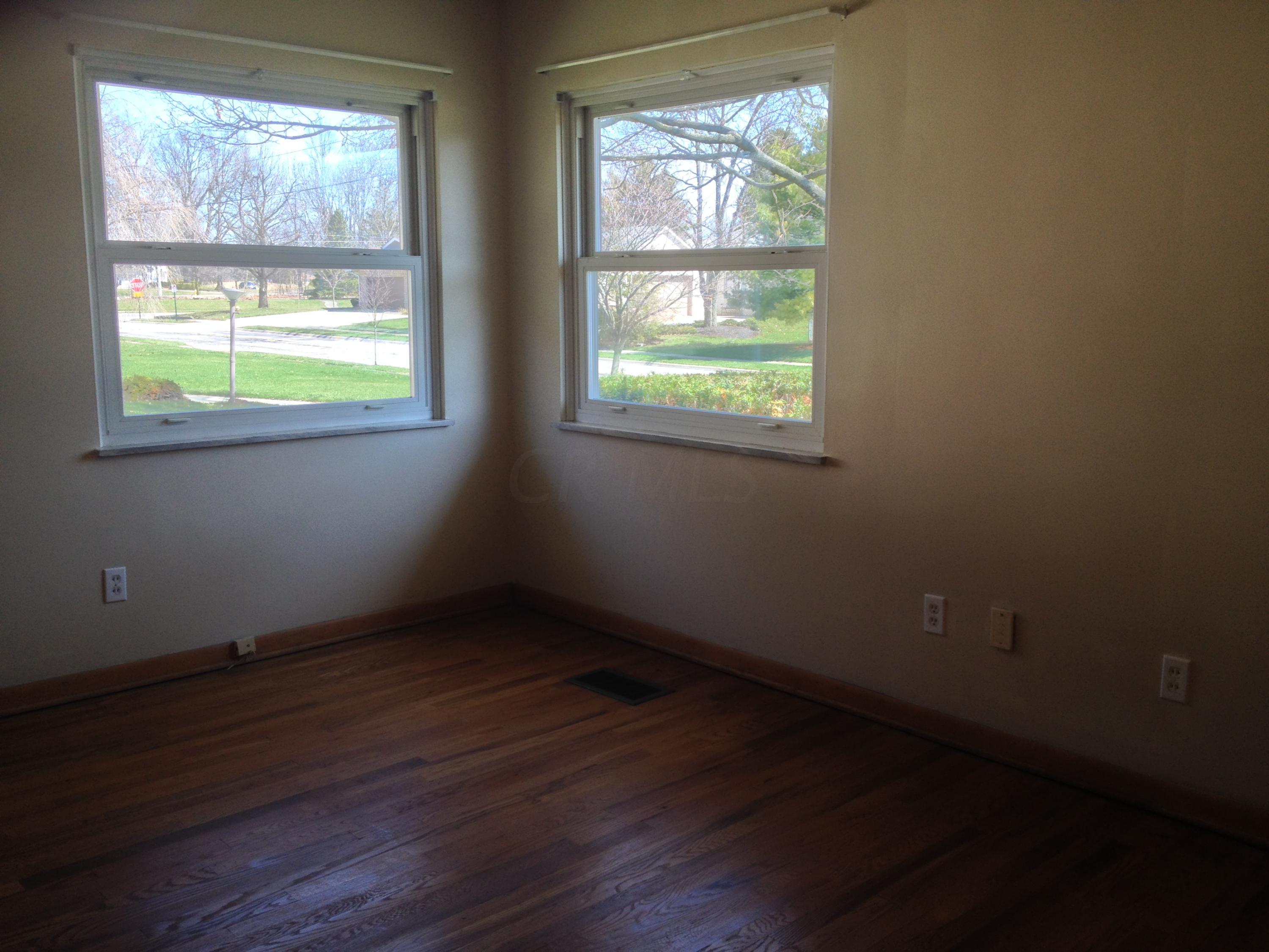 4149 Woodbridge Road Columbus, OH 43220 - Photo 12 of 22