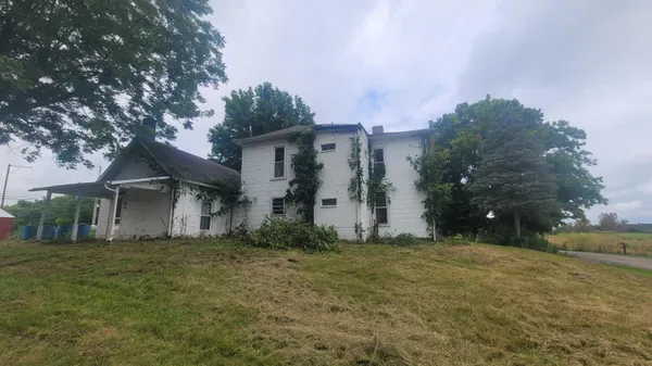 $80,000 | 120 North E Street, New Holland, OH 43145