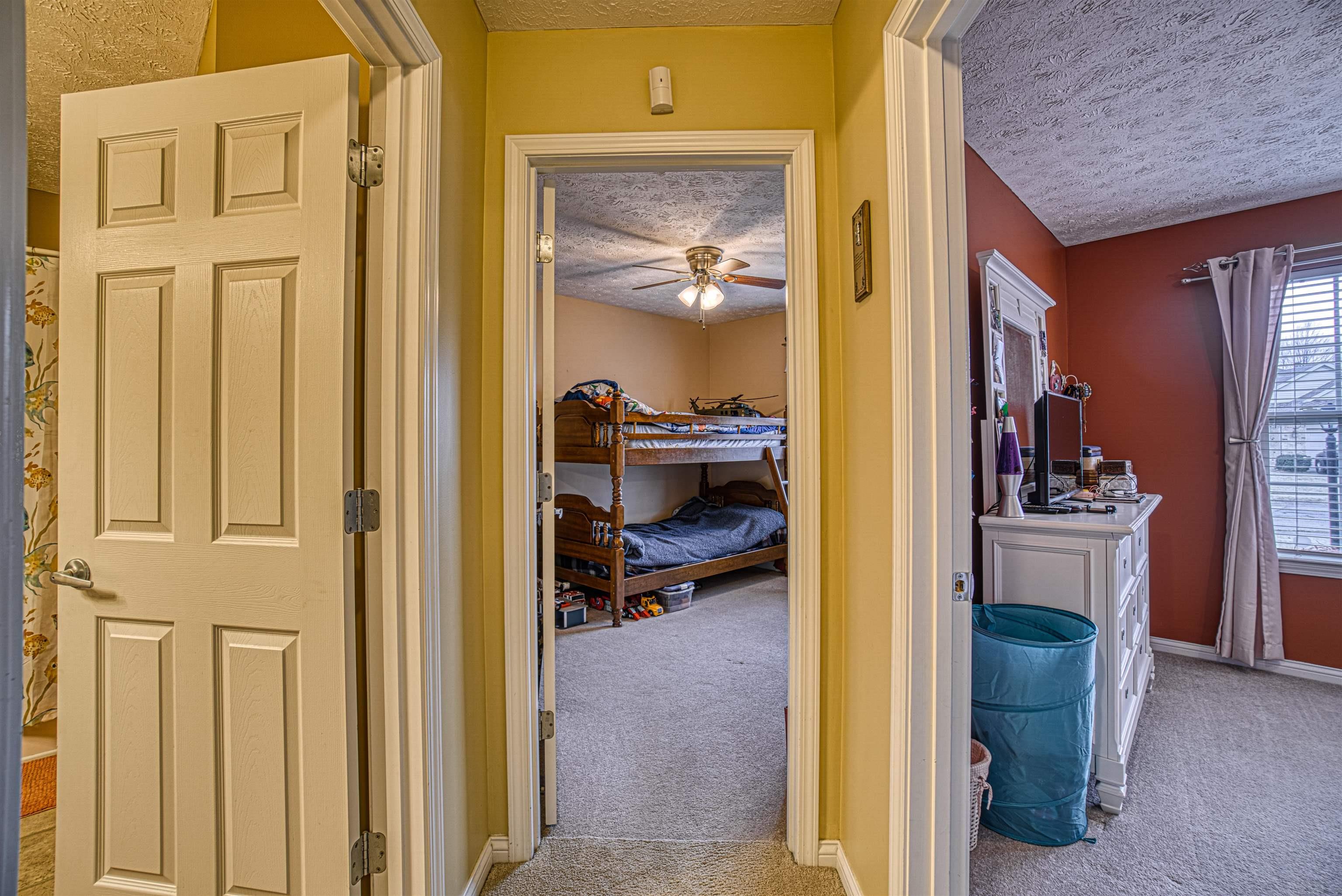 9625 Clippinger Road Evansville, IN 47725 - Photo 17 of 31 Gallery Image 17