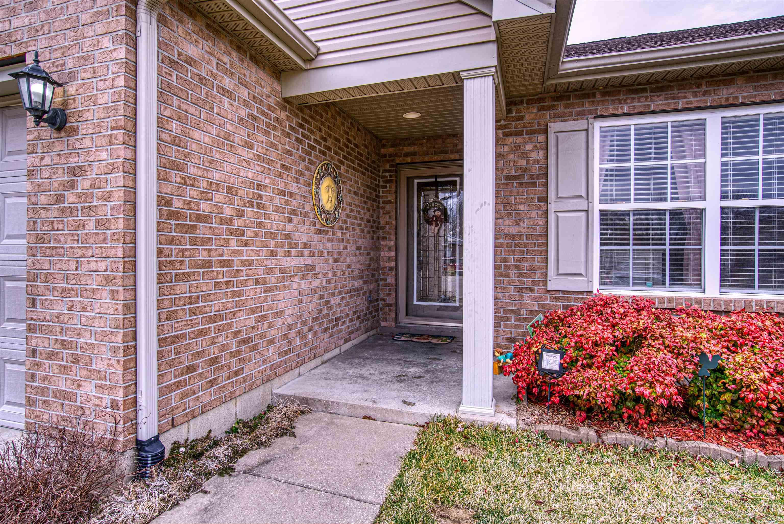 9625 Clippinger Road Evansville, IN 47725 - Photo 2 of 31 Gallery Image 2