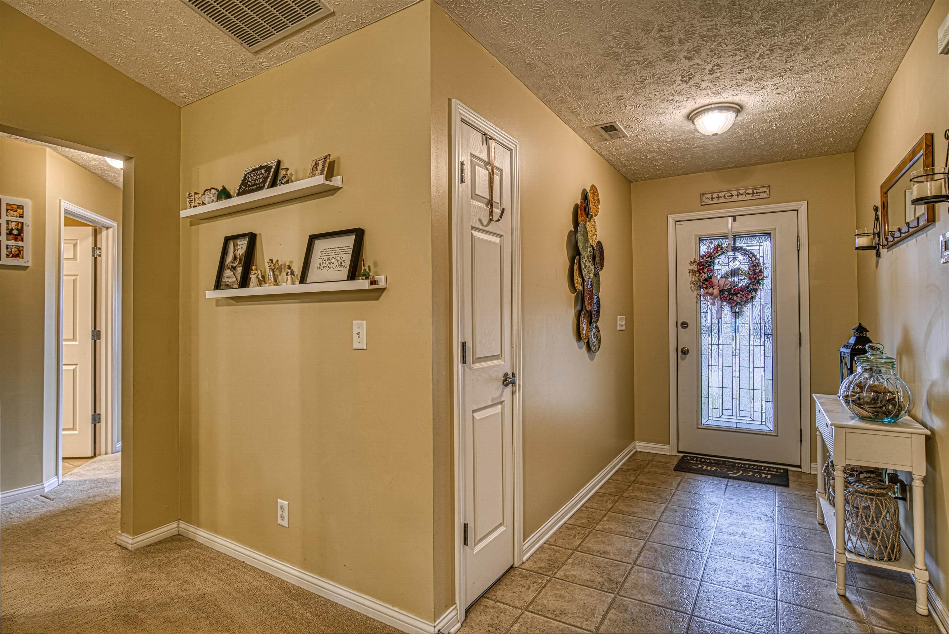 9625 Clippinger Road Evansville, IN 47725 - Photo 3 of 31 Gallery Image 3
