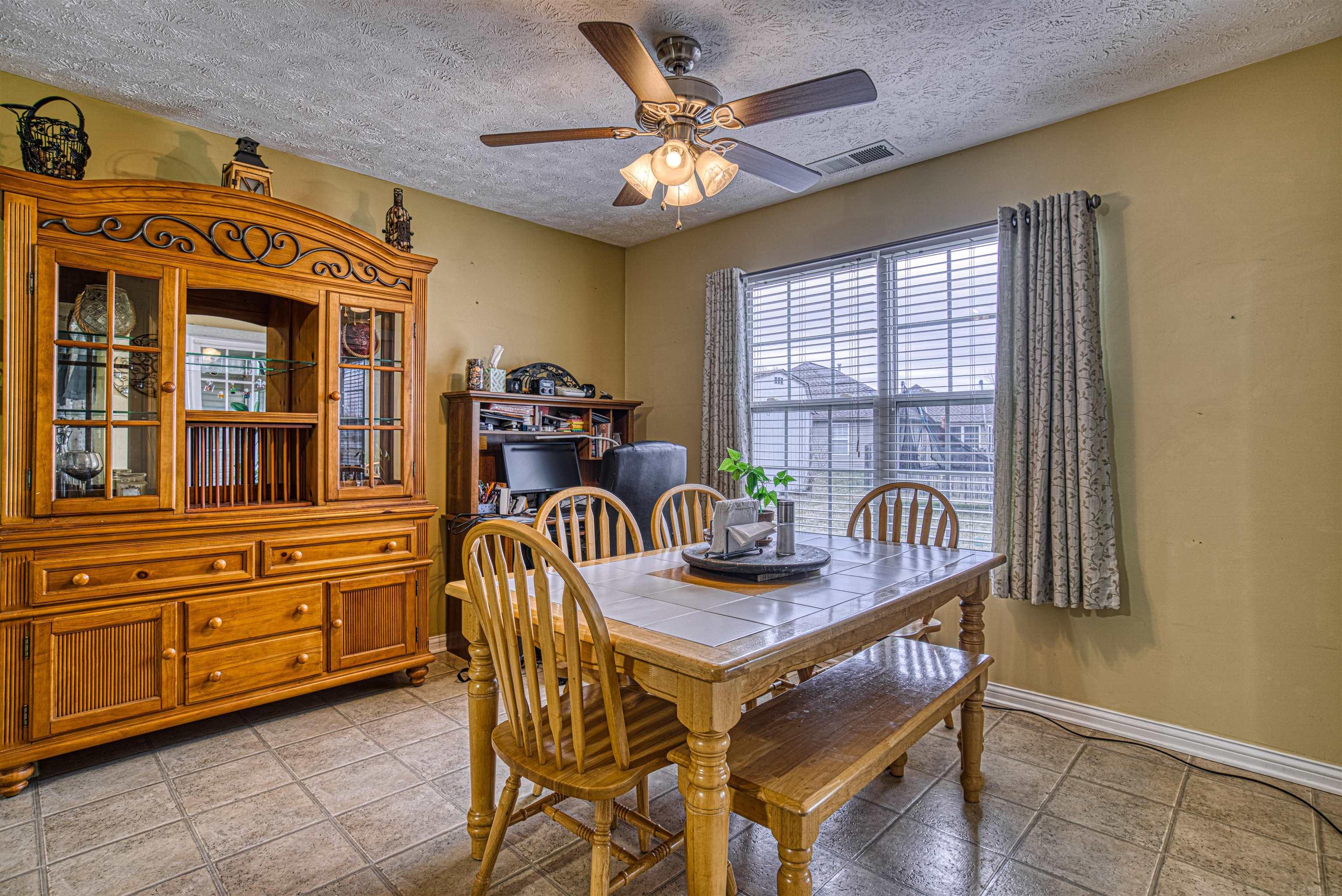9625 Clippinger Road Evansville, IN 47725 - Photo 6 of 31 Gallery Image 6