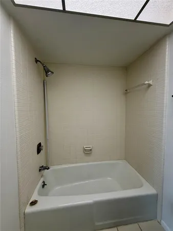 $3,400 | 731 Manatee Avenue, Unit 731, Holmes Beach, FL 34217