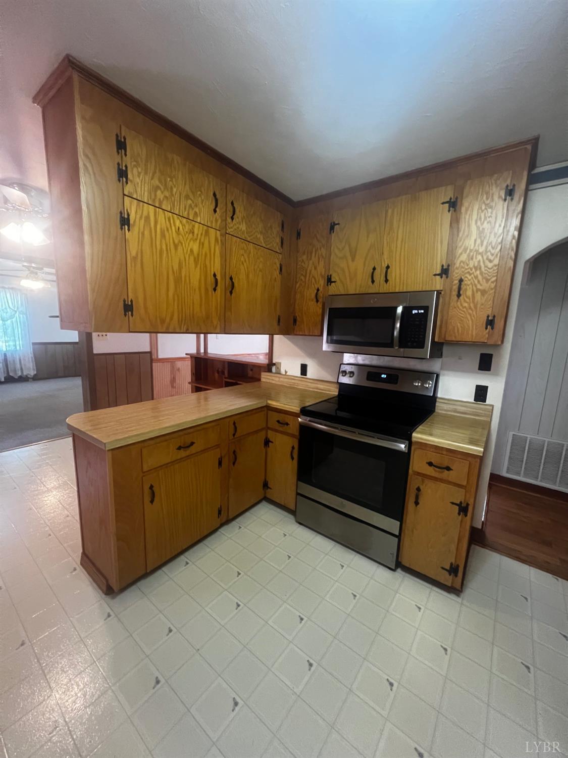 397 Epsons Road Long Island, VA 24569 - Photo 2 of 41