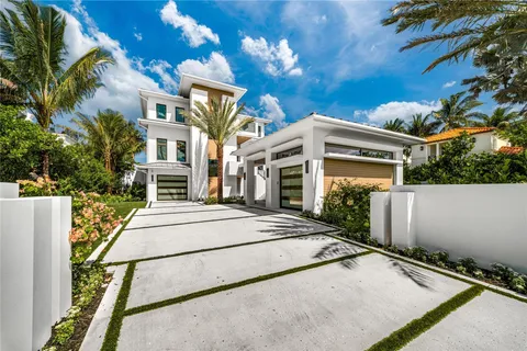 $10,995,000 | 6107 North Ocean Boulevard, Ocean Ridge, FL 33435
