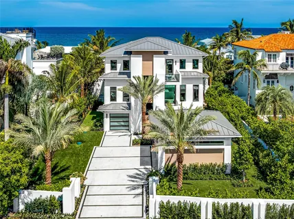 $10,995,000 | 6107 North Ocean Boulevard, Ocean Ridge, FL 33435