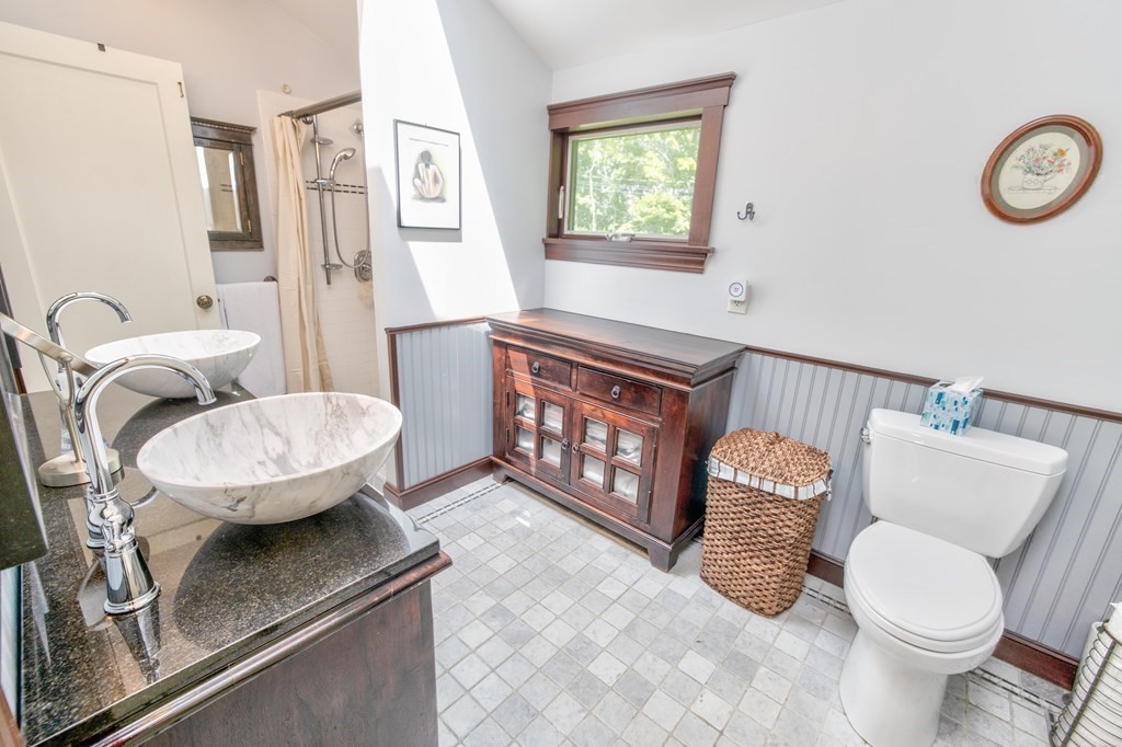 7 Pleasant Street Lexington, MA 02421 - Photo 19 of 32 Gallery Image 19