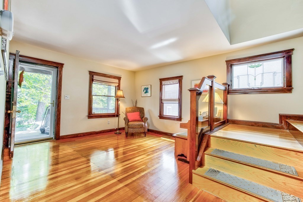 7 Pleasant Street Lexington, MA 02421 - Photo 4 of 32 Gallery Image 4
