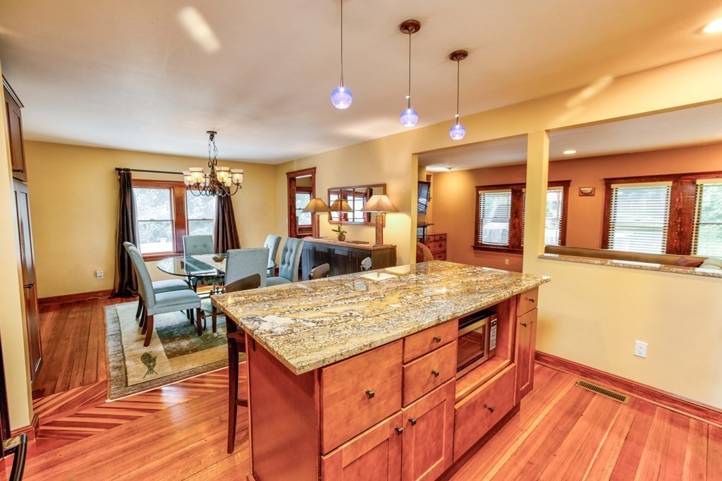 7 Pleasant Street Lexington, MA 02421 - Photo 10 of 32 Gallery Image 10