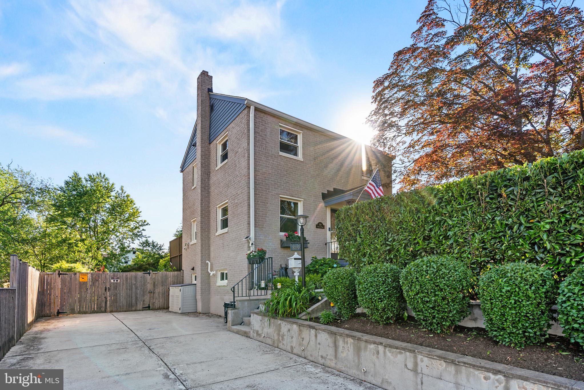 819 Chillum Road Hyattsville, MD 20783 - Photo 46 of 48 a front view of a house with garden