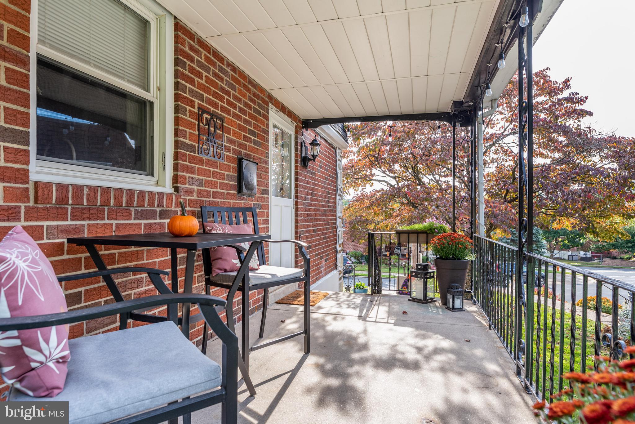 7263 Hill Road Philadelphia, PA 19128 - Photo 2 of 24 Front Porch.