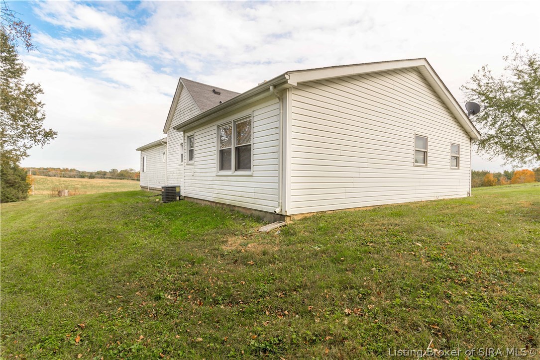 1705 Old State Road Henryville, IN 47126 - Photo 27 of 50 Gallery Image 27