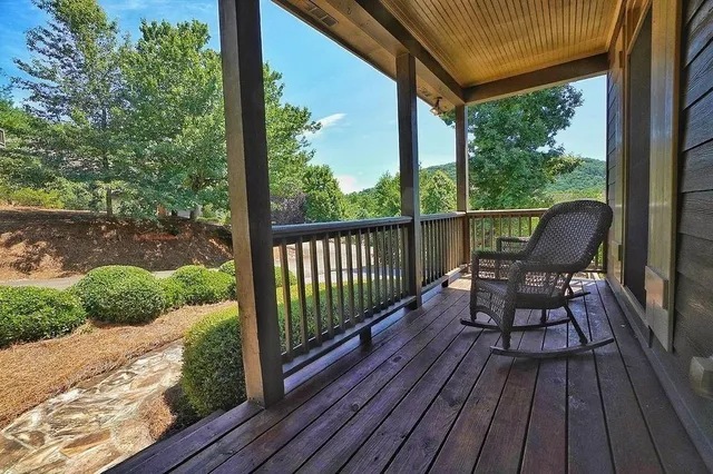 $479,000 | 11 Laurel Ridge Lane, Jasper, GA 30143