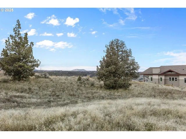 $74,900 | Southeast Greenleaf Lane, Madras, OR 97741