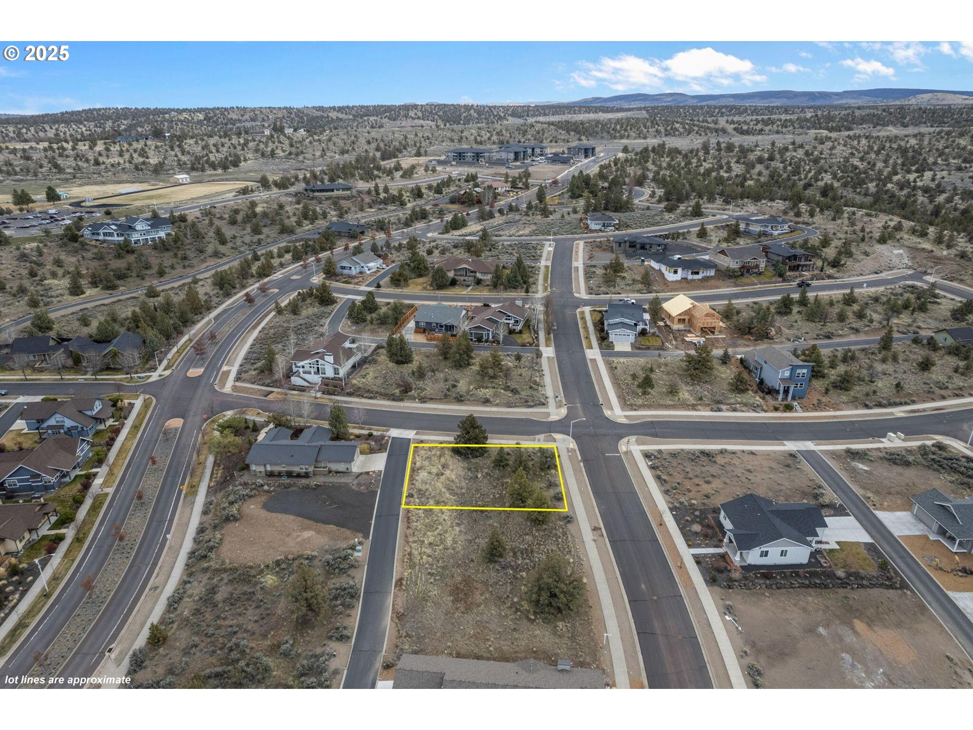 Southeast Greenleaf Lane Madras, OR 97741 - Photo 6 of 12 a view of a city