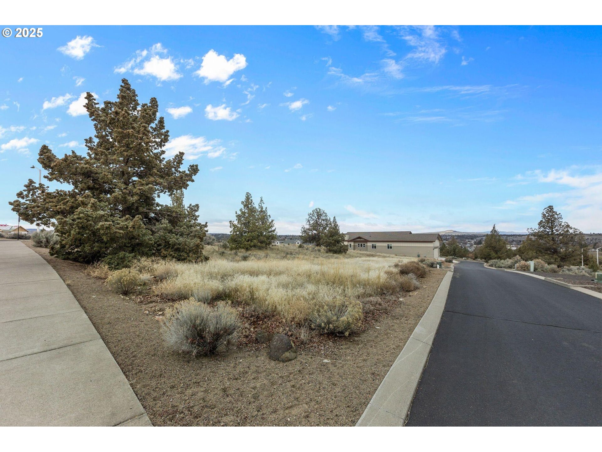 Southeast Greenleaf Lane Madras, OR 97741 - Photo 8 of 12 a view of a terrace