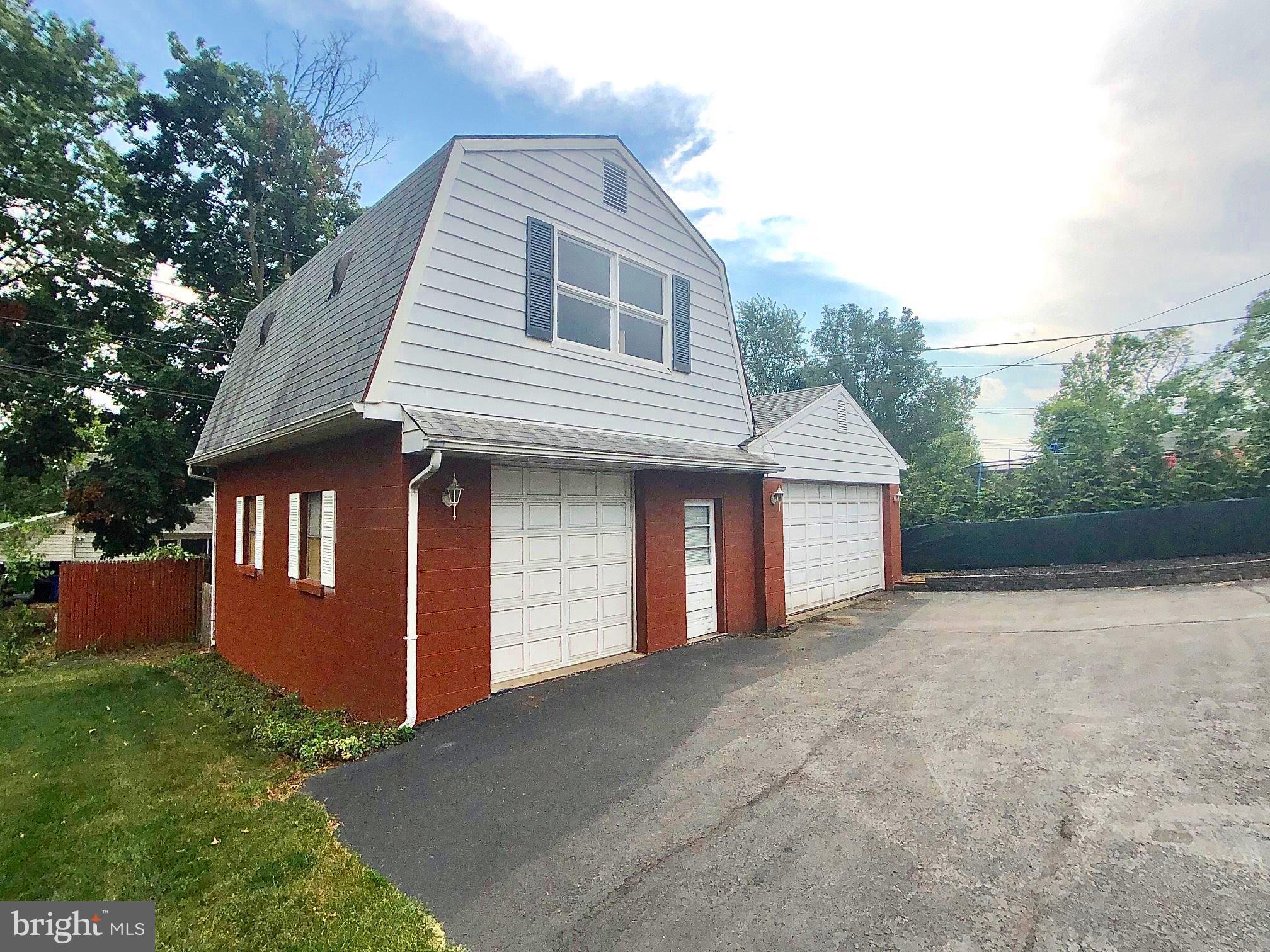 4849 Erie Road Harrisburg, PA 17111 - Photo 9 of 48 Gallery Image 9