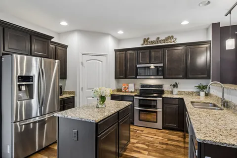 $530,000 | 1236 Riverbirch Way, Hermitage, TN 37076