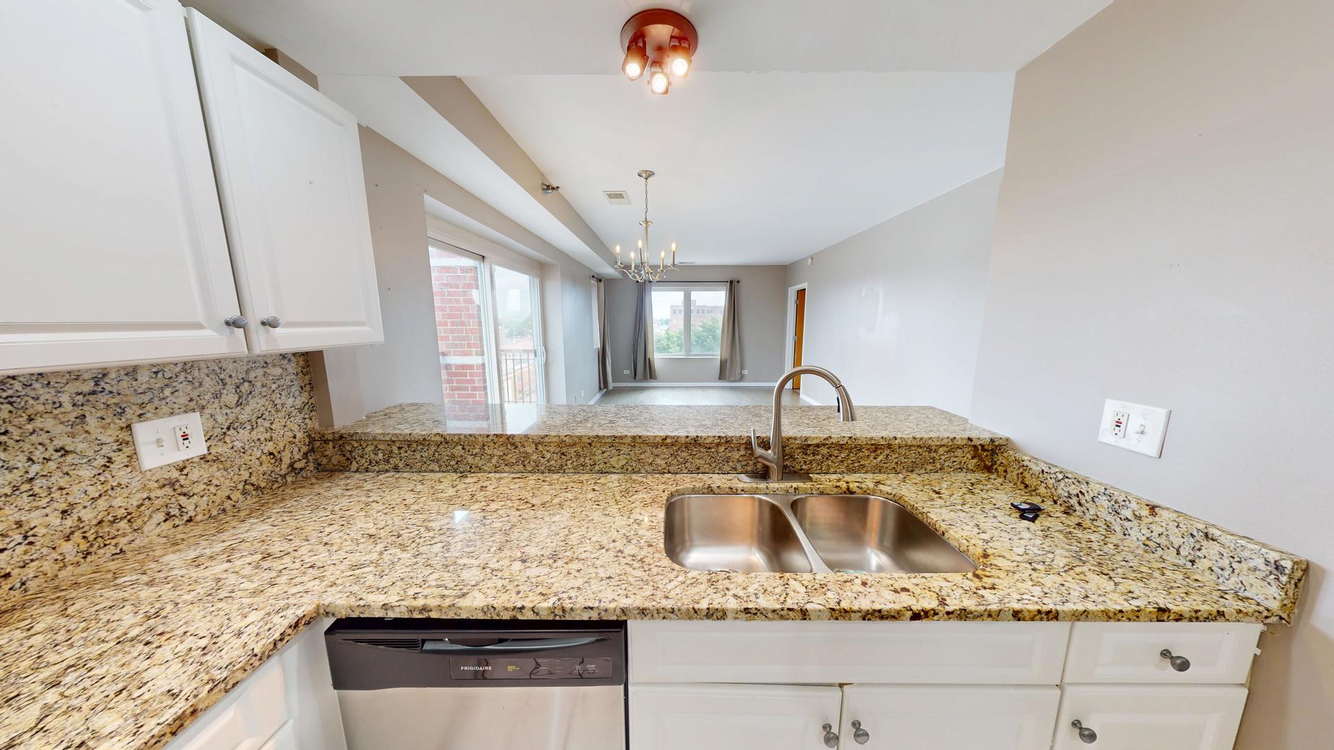 6238 West 26th Street, Unit 504 Berwyn, IL 60402 - Photo 9 of 14