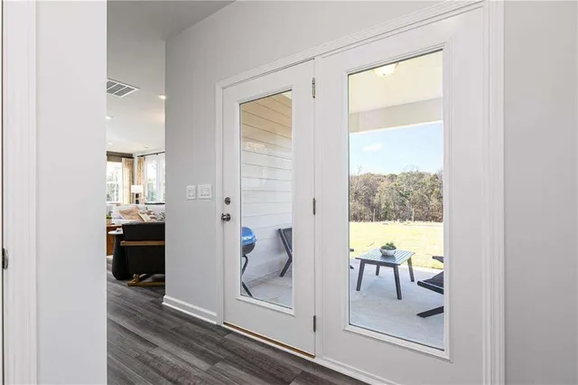 $379,990 | 132 Chattahoochee Circle, Locust Grove, GA 30248