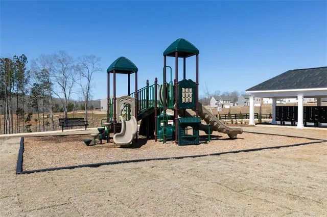 $379,990 | 132 Chattahoochee Circle, Locust Grove, GA 30248