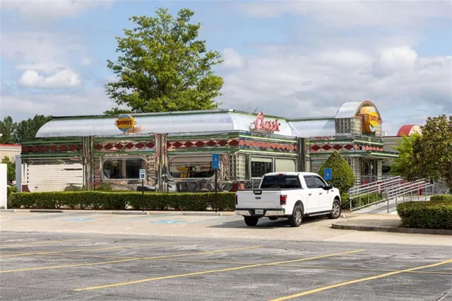 $379,990 | 132 Chattahoochee Circle, Locust Grove, GA 30248