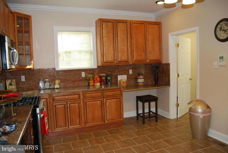 3227 Vickers Road Baltimore, MD 21216 - Photo 4 of 30 Kitchen