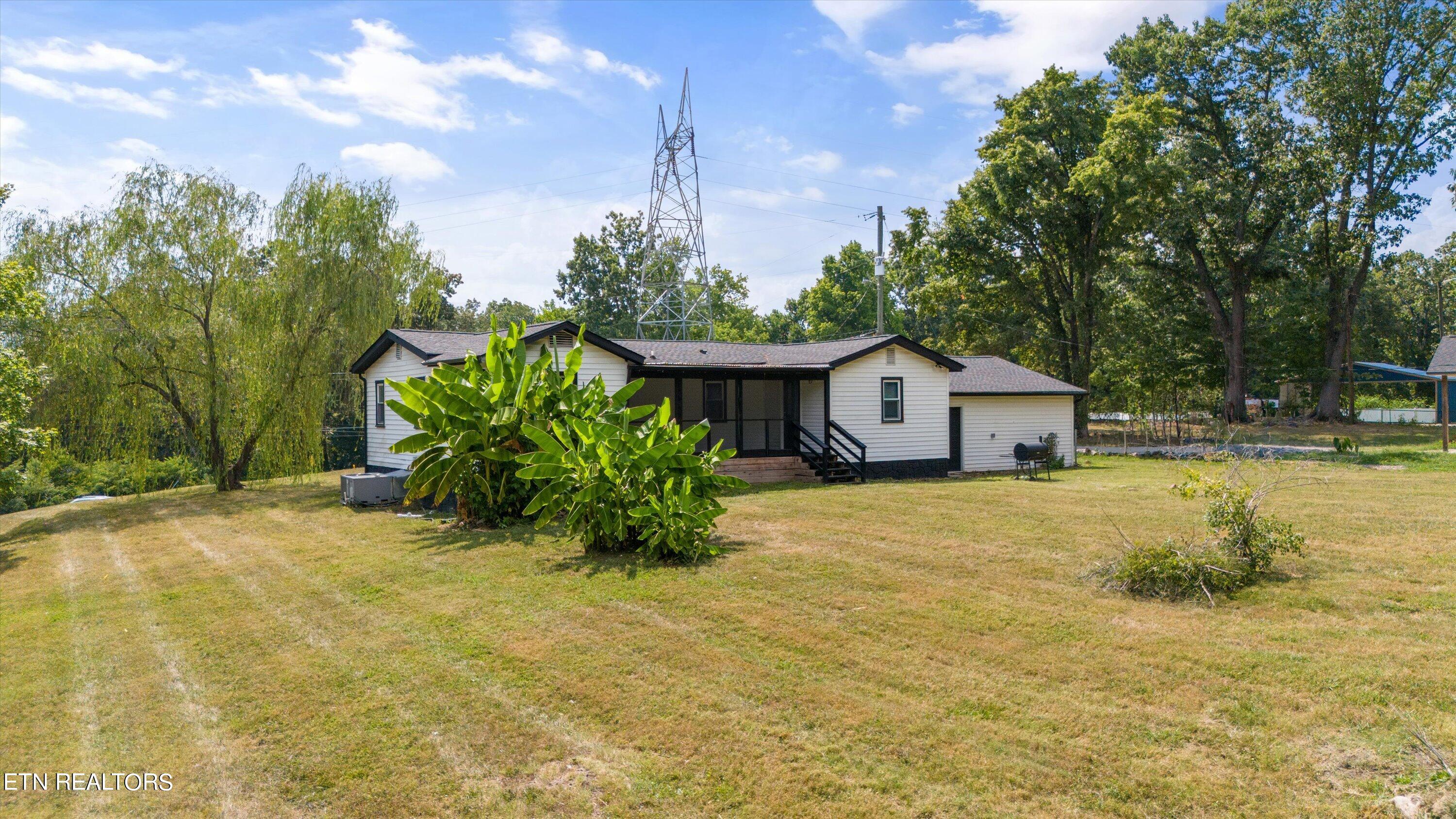 8138 Harmon Road Powell, TN 37849 - Photo 4 of 46 41-8138 Harmon Rd-42