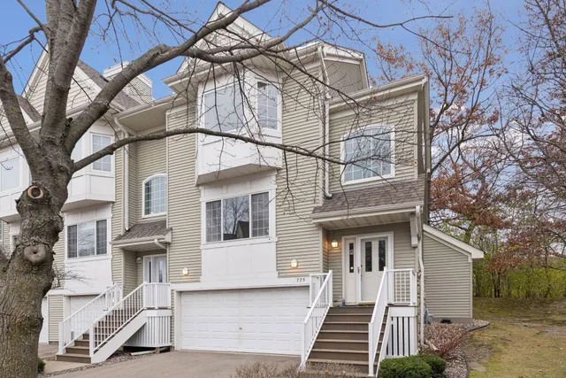 $369,000 | 725 Fairfield Circle, Minnetonka, MN 55305