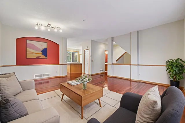 $369,000 | 725 Fairfield Circle, Minnetonka, MN 55305