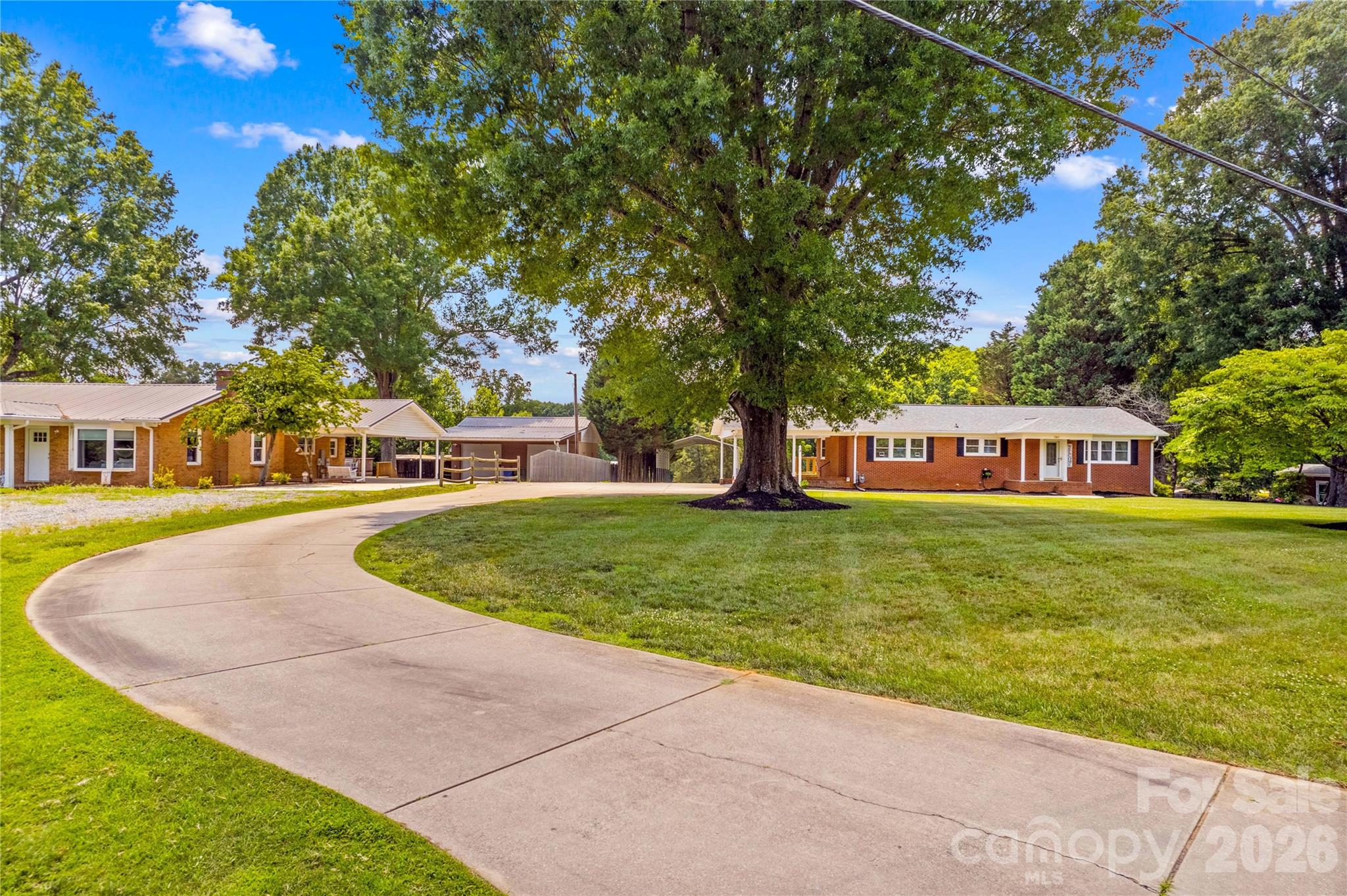 946 Shearers Road Mooresville, NC 28115 - Photo 4 of 48 Gallery Image 4