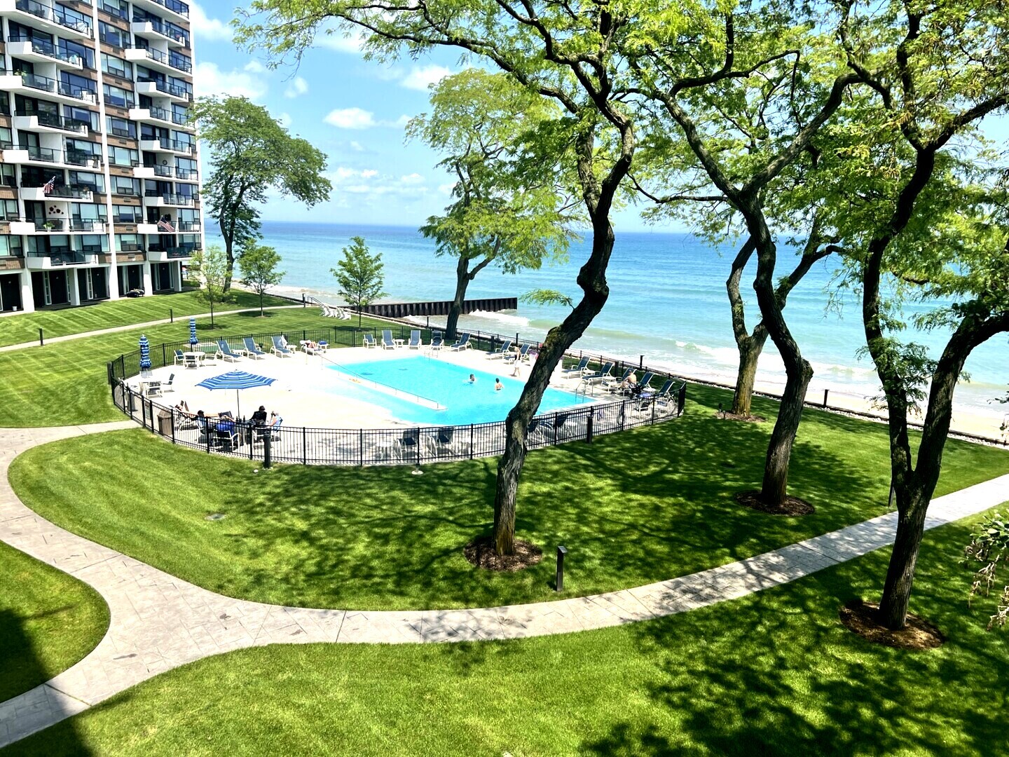 1630 Sheridan Road, Unit 2N Wilmette, IL 60091 - Photo 23 of 32