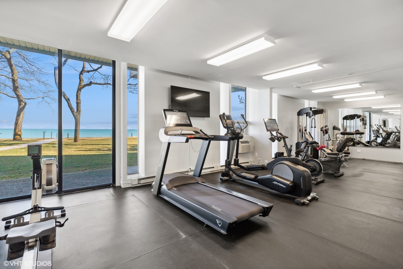 1630 Sheridan Road, Unit 2N Wilmette, IL 60091 - Photo 26 of 32