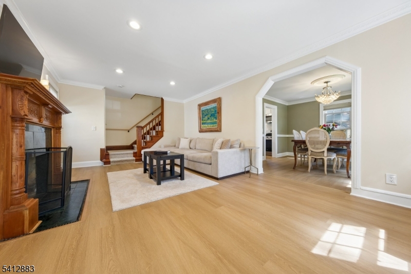 121 Meisel Avenue Springfield, NJ 07081 - Photo 1 of 23