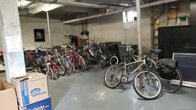 $250,000 | 126 Church Street, Unit 2D, New Rochelle, NY 10805