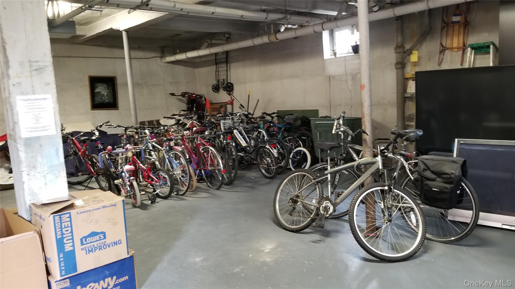 126 Church Street, Unit 2D New Rochelle, NY 10805 - Photo 15 of 15 View of garage