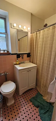 $250,000 | 126 Church Street, Unit 2D, New Rochelle, NY 10805