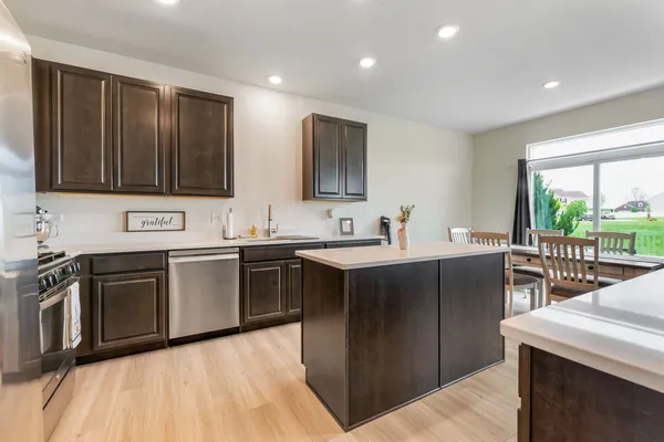 $307,000 | 15027 West Quincy Circle, Manhattan, IL 60442