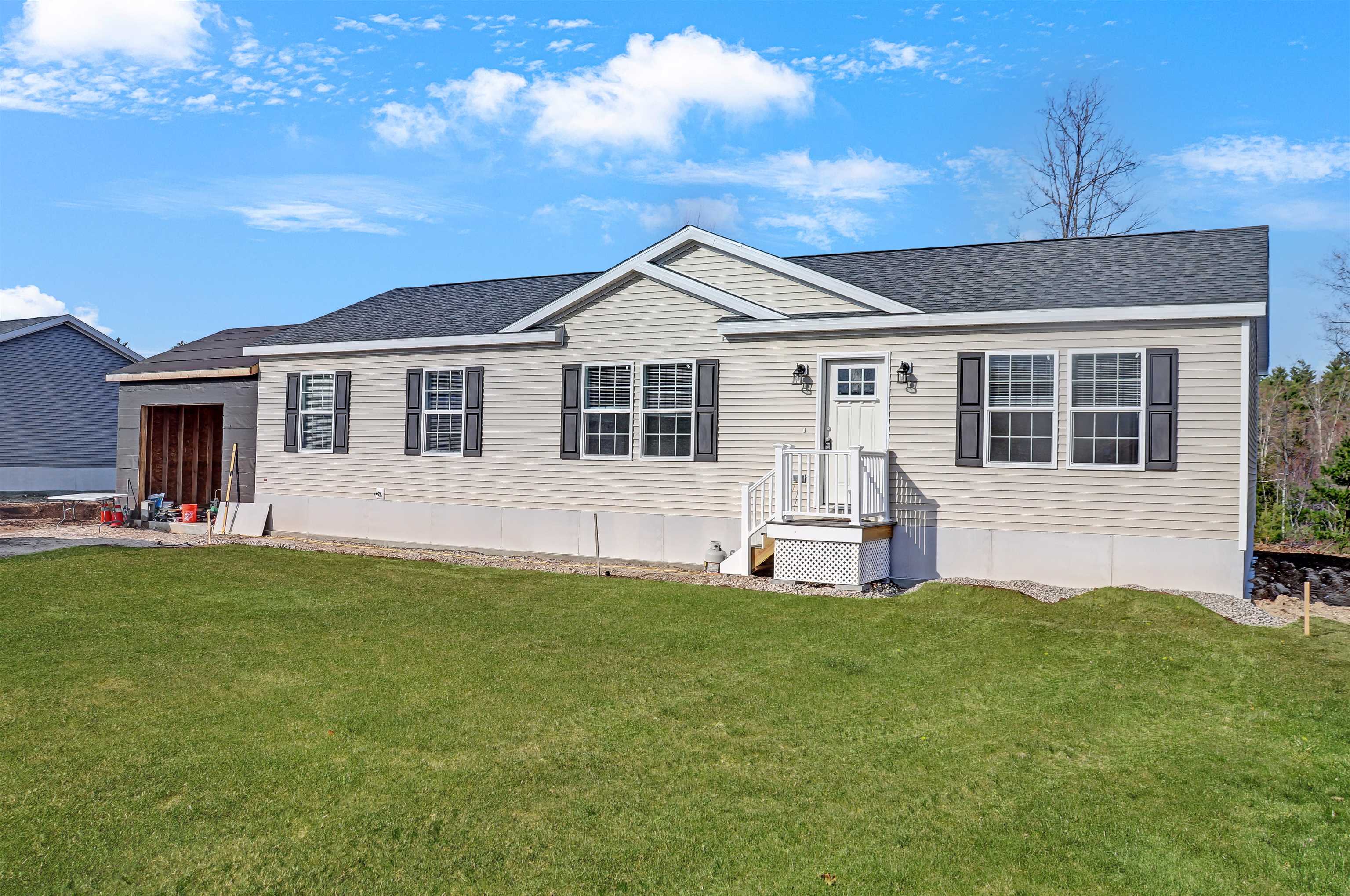 33 Margaret's Way Ossipee, NH 03864 - Photo 1 of 40