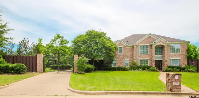 $499,900 | 5718 Gloucester Drive, Tyler, TX 75707